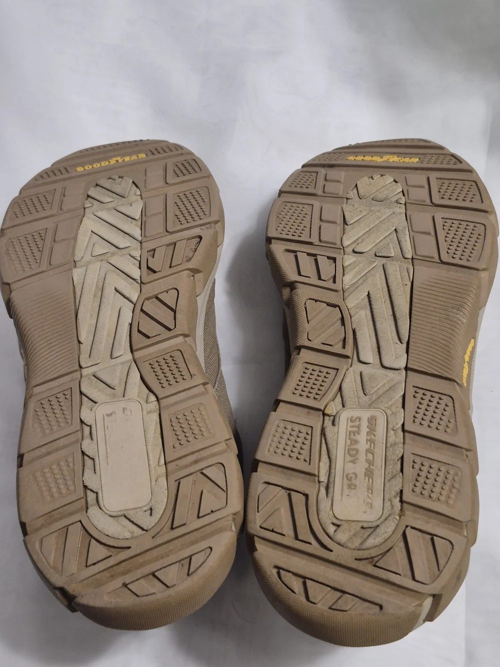 Skechers Men's Size 11.5 Khaki Canvas Slip-On Style Lace-Up Loafers